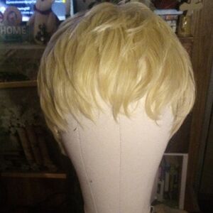 NWT! Stylish Blonde Hair Wig for Women